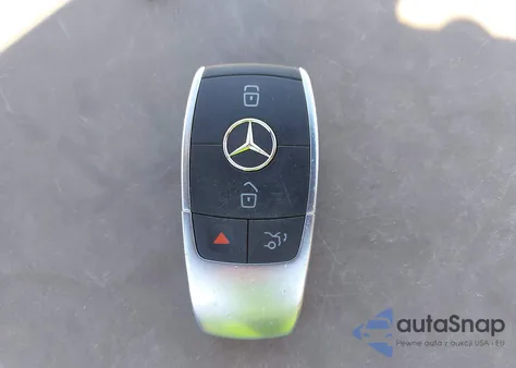 2019 Mercedes-Benz C 300 z USA, uszkodzony, nr VIN 55SWF8DB0KU283019